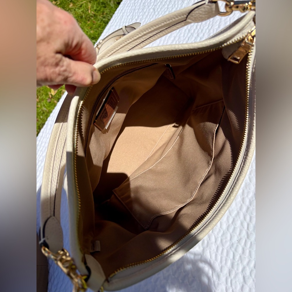 Coach Large Laurel Shoulder Crossbody Bag in “Chalk” CY684 NWT 🤩 STUNNING!🤩 - Picture 3 of 11